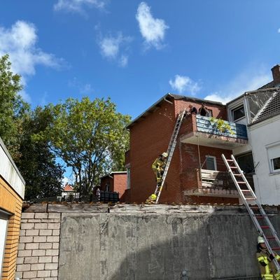 FW Bremerhaven: Feuer in Mehrfamilienhaus, Kellerbrand
