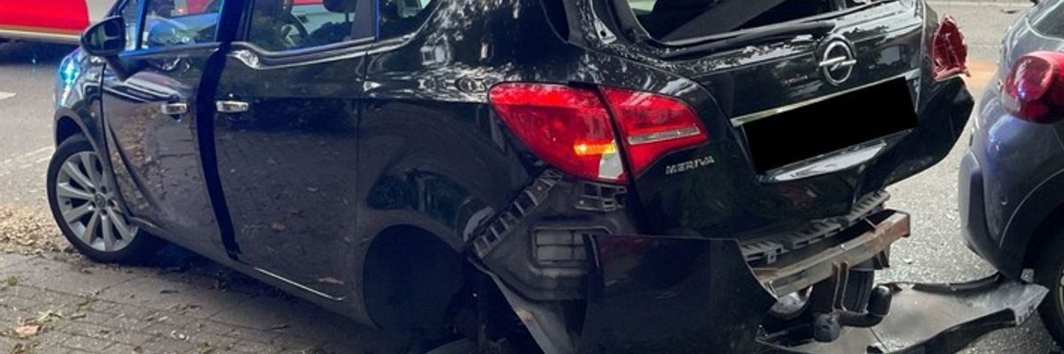 FW-MH: Verkehrsunfall zwischen Pkw und Motorrad auf der Hingbergstraße