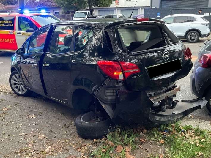 FW-MH: Verkehrsunfall zwischen Pkw und Motorrad auf der Hingbergstraße