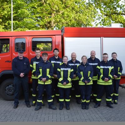 FW-AUR: 18 neue Einsatzkräfte für Auricher Feuerwehren