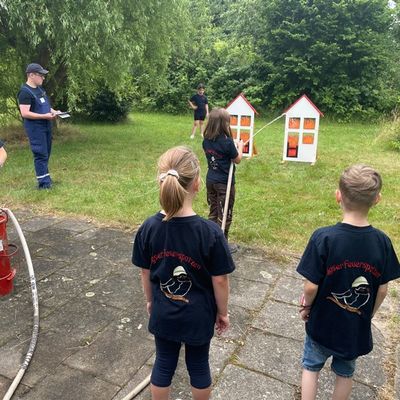 FW Lehrte: 134 Kinder treffen sich zur Kinderfeuerwehr-Olympiade in Hämelerwald