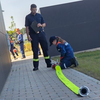 FW Celle: Jugendliche erhalten Jugendflamme Stufe 1
