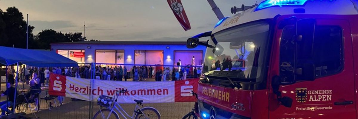 FW Alpen: Rückblick: Blaulichtparty 2025 in Menzelen