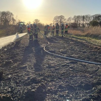 FW-ROW: Flächenbrand in Tarmstedt