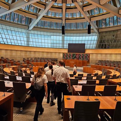 FW-WRN: Jugendfeuerwehr Werne besucht den Landtag Nordrhein-Westfalen