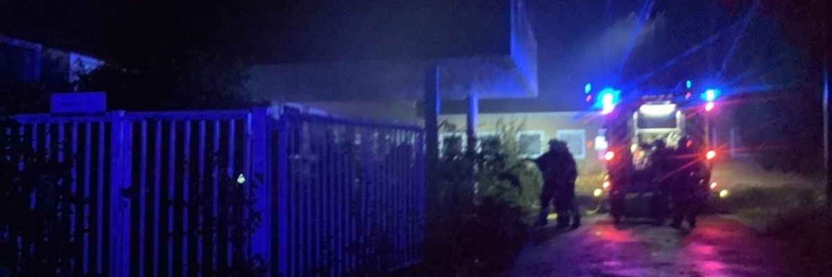 FW-GE: Brand in einer ehemaligen Fabrikhalle in Gelsenkirchen Feldmark
