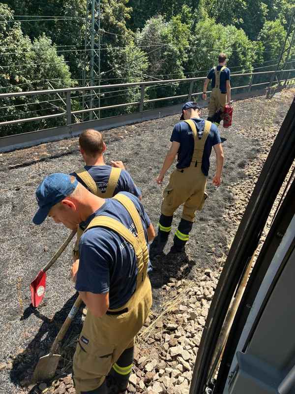 FW Stuttgart: Stuttgarter Feuerwehr löscht erneuten Vegetationsbrand am Hauptbahnhof