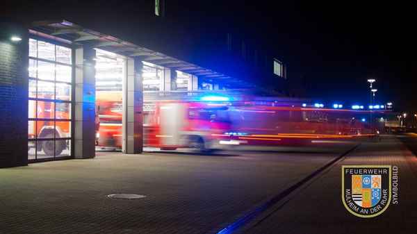 FW-MH: Verkehrsunfall mit drei beteiligten Fahrzeugen auf der A40