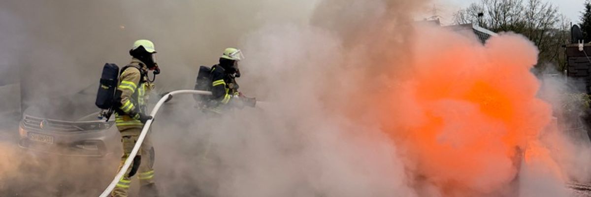 FW-RS: PKW-Brand in der Lohengrinstraße
