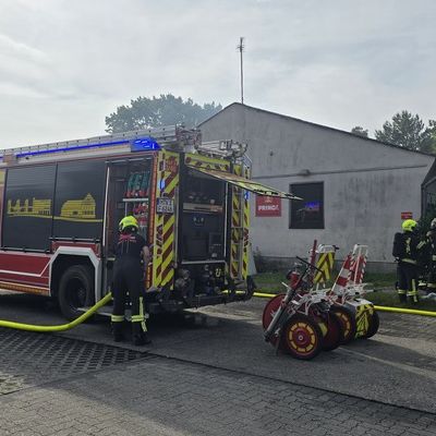Feuerwehr MTK: Ausbildung unter Realbedingungen: Intensives Übungswochenende auf Europas größtem Übungszentrum