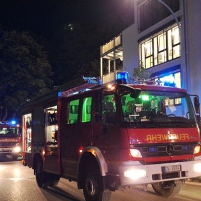 KFV-CW: Brand in betreuter Wohneinrichtung verursacht hohen Sachschaden - Keine Verletzten - 65 Einsatzkräfte vor Ort