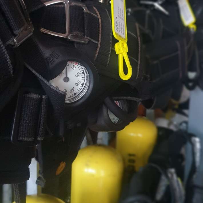 FW-RS: Feuerwehr Remscheid zu Verpuffung mit Gasgeruch in der Elberfelder Straße