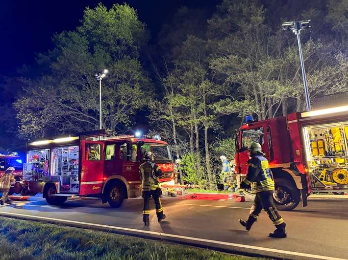 FW Osterholz-Scharm.: Schwerer Verkehrsunfall
