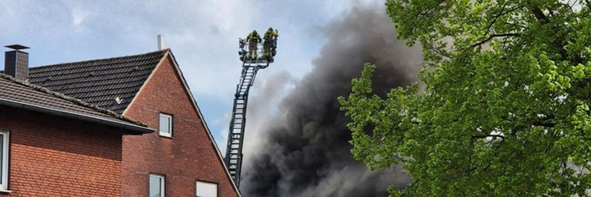 FW Datteln: Dachstuhlbrand, hoher Sachschaden