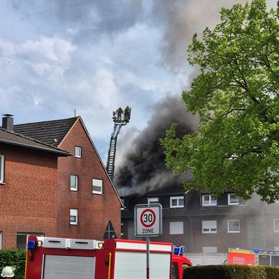 FW Datteln: Dachstuhlbrand, hoher Sachschaden