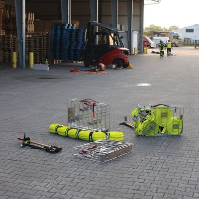 FW-WRN: Übung der Freiwilligen Feuerwehr Werne bei Hölscher Palettenservice