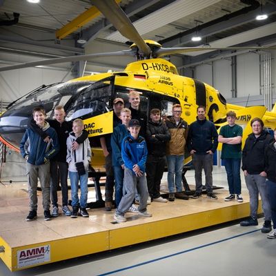 FW-OE: Jugendfeuerwehr Halberbracht besucht Rettungshubschrauber Christoph 25 in Siegen
