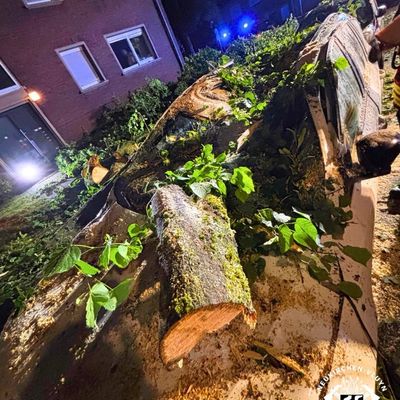 FW Neukirchen-Vluyn: Nach Hitzewelle: Gewitterfront löst Vollalarm bei der Feuerwehr Neukirchen-Vluyn aus
