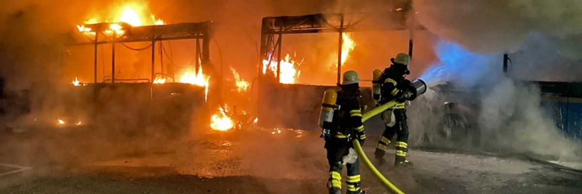 FW-M: Bus in Vollbrand (Laim)
