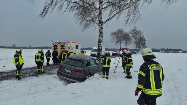 FW Celle: Verkehrsunfall in Hustedt