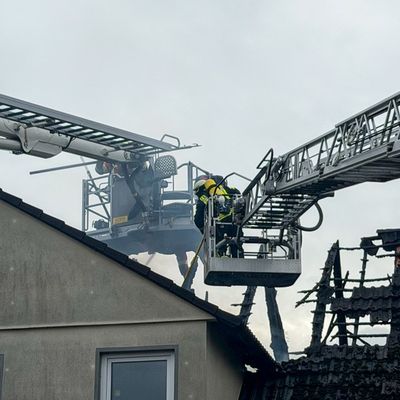 FW Flotwedel: Großeinsatz fordert Feuerwehren in Eicklingen