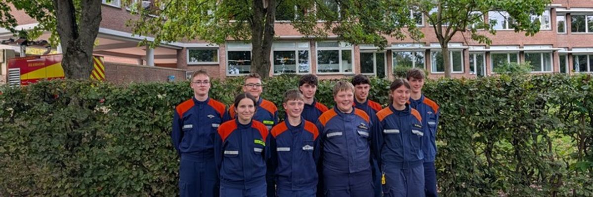 FW Beverungen: Leistungsspange erfolgreich abgelegt / Jugendfeuerwehren der Stadt Beverungen stellen gemischte Gruppe bei der Abnahme in Bad Oeynhausen