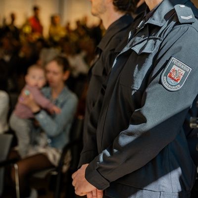 FW Bremerhaven: Große Ernennungsfeier der Feuerwehr Bremerhaven