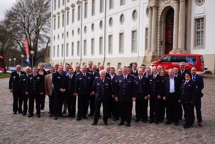 FW-LFVSH: Wie gut ist Schleswig-Holstein auf den Ernstfall vorbereitet? Feuerwehren diskutieren über O-Plan für Bevölkerungsschutz in SH