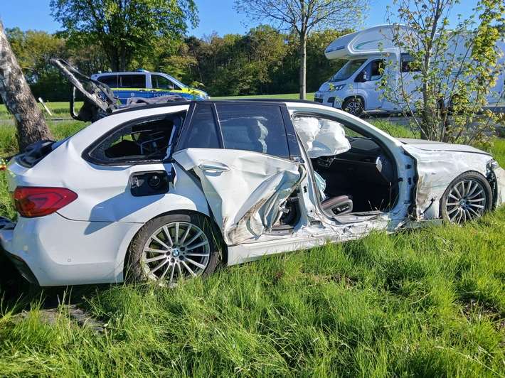 FW-Schermbeck: Unfall B58