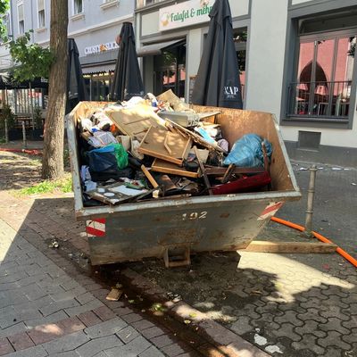 FW-F: Bornheim, Berger Straße, Wohnungsbrand - Die Frankfurter und ihre Feuerwehr