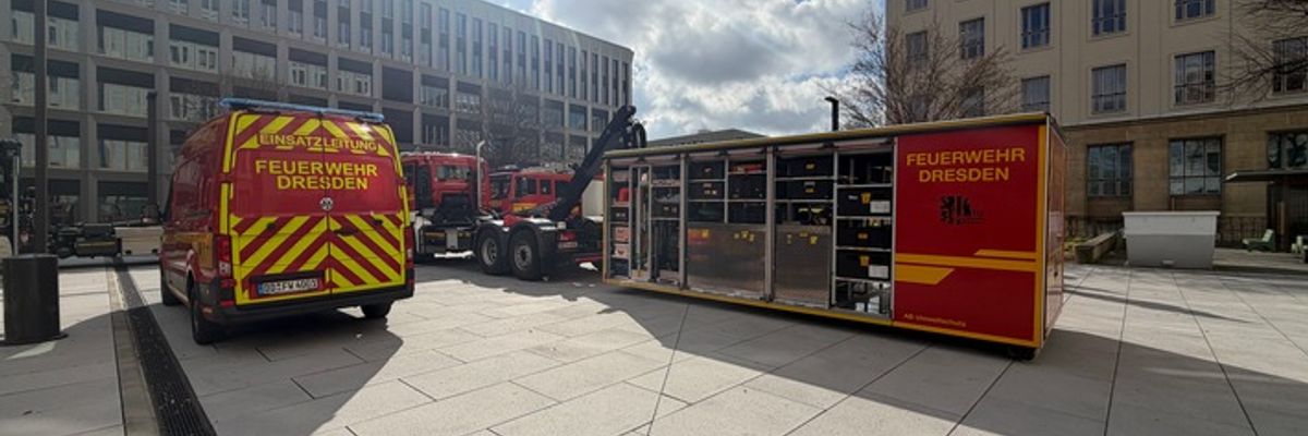 FW Dresden: ABC-Einsatz an der Hochschule für Technik und Wirtschaft