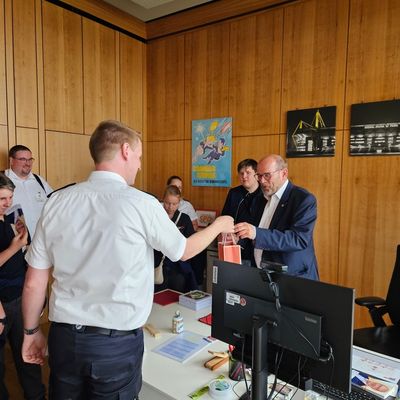 FW-WRN: Jugendfeuerwehr Werne besucht den Landtag Nordrhein-Westfalen