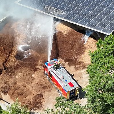 FW Alpen: Überörtliche Hilfeleistung beim Brand in Sonsbeck Hamb