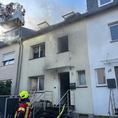 FW-Velbert: Wohnungsbrand auf dem Geranienweg