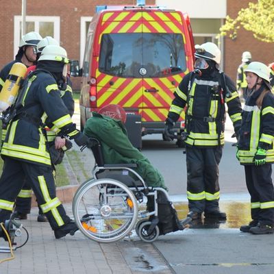 FW-ROW: Kreisfeuerwehrbereitschaft Rotenburg-Mitte übt zwei Tage in Celle-Scheuen