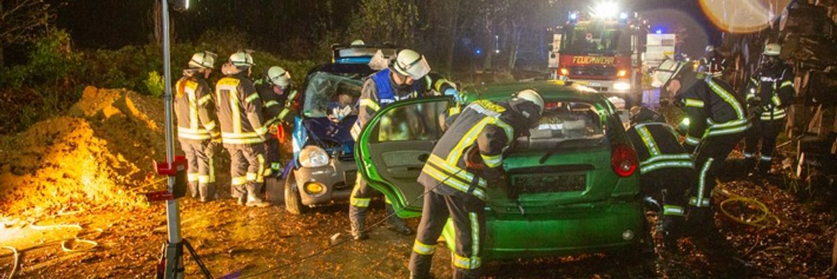 FFW Schwalmtal: Aufwendige Unwetterlage bildet Grundlage für die Jahresabschlussübung der Feuerwehr Schwalmtal