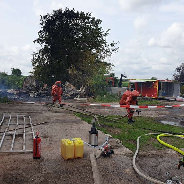 FW-RD: Gefahrstoffeinsatz der Feuerwehren in Padenstedt (Kreis Rendsburg-Eckernförde)