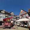FW Celle: Mit der Drehleiter über den Celler Weinmarkt