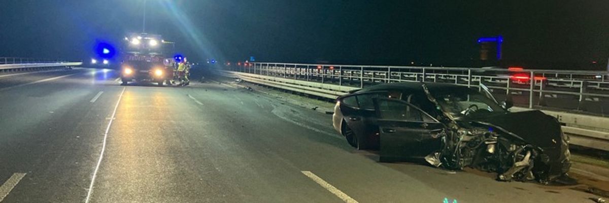 FW-OB: Verkehrsunfall auf der A 42