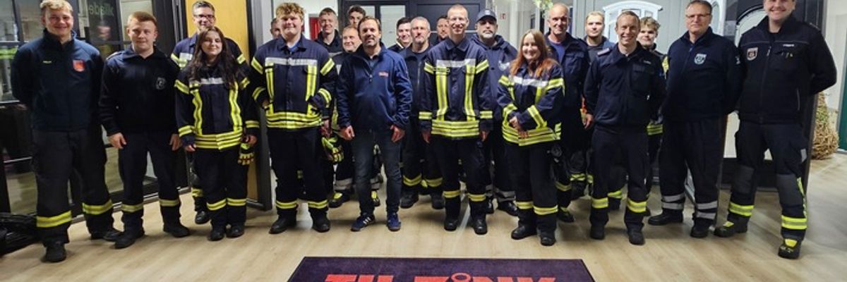 FFW Bergen: ELW-Gruppe der Stadtfeuerwehr Bergen führt Objektkunde durch
