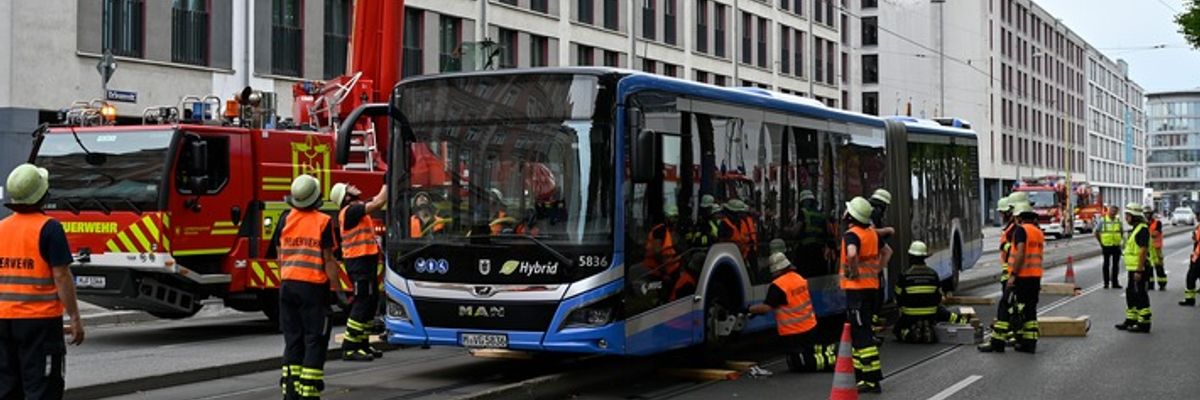 FW-M: Unfreiwilliger Zwischenstopp für Linienbus (Haidhausen)