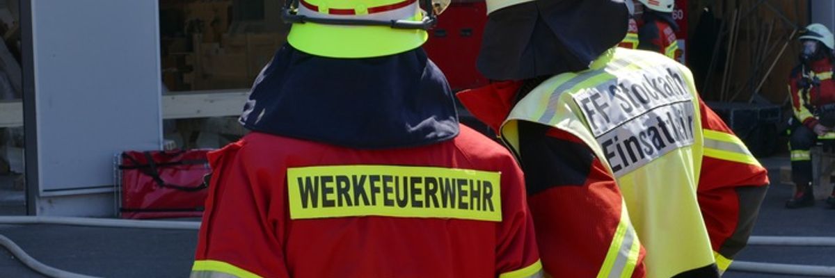 FW Stockach: Brand einer Absauganlage in einem holzverarbeitenden Betrieb