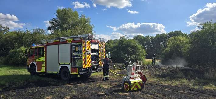 FW-WRN: Vegetationsbrand an der Lippe