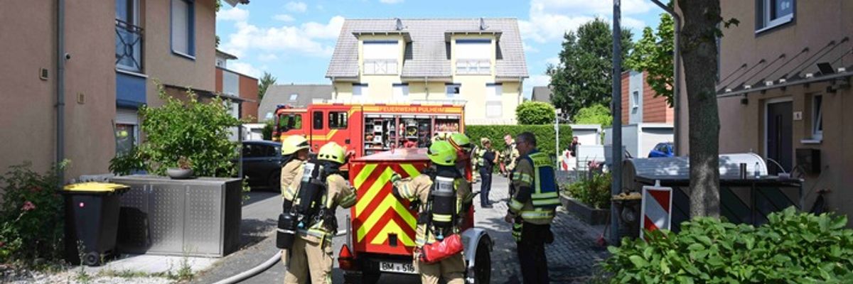 FW Pulheim: Gasausbruch durch Bauarbeiten
