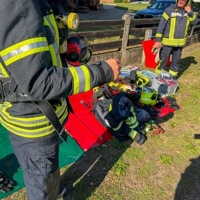 FW Flotwedel: Dachstuhlbrand in Sandlingen endet glimpflich
