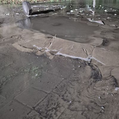 FW-OLL: Wasserrohrbruch unter der Straße
