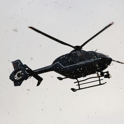 FW Mechernich: Hubschrauberunfall auf dem Krankenhauslandeplatz - Feuerwehr übt den Ernstfall