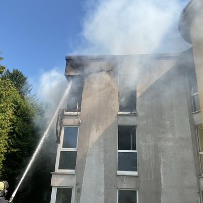 FW-DO: Wohnungsbrand in Lütgendortmund - Bewohner in Spezialklinik transportiert