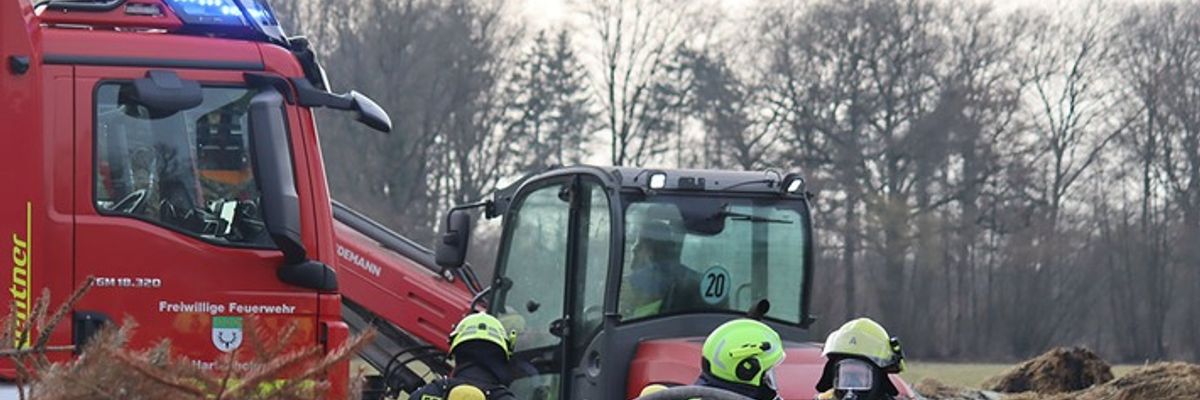 FW-SE: Rundballenbrand in Struvenhütten