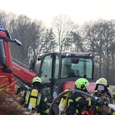 FW-SE: Rundballenbrand in Struvenhütten
